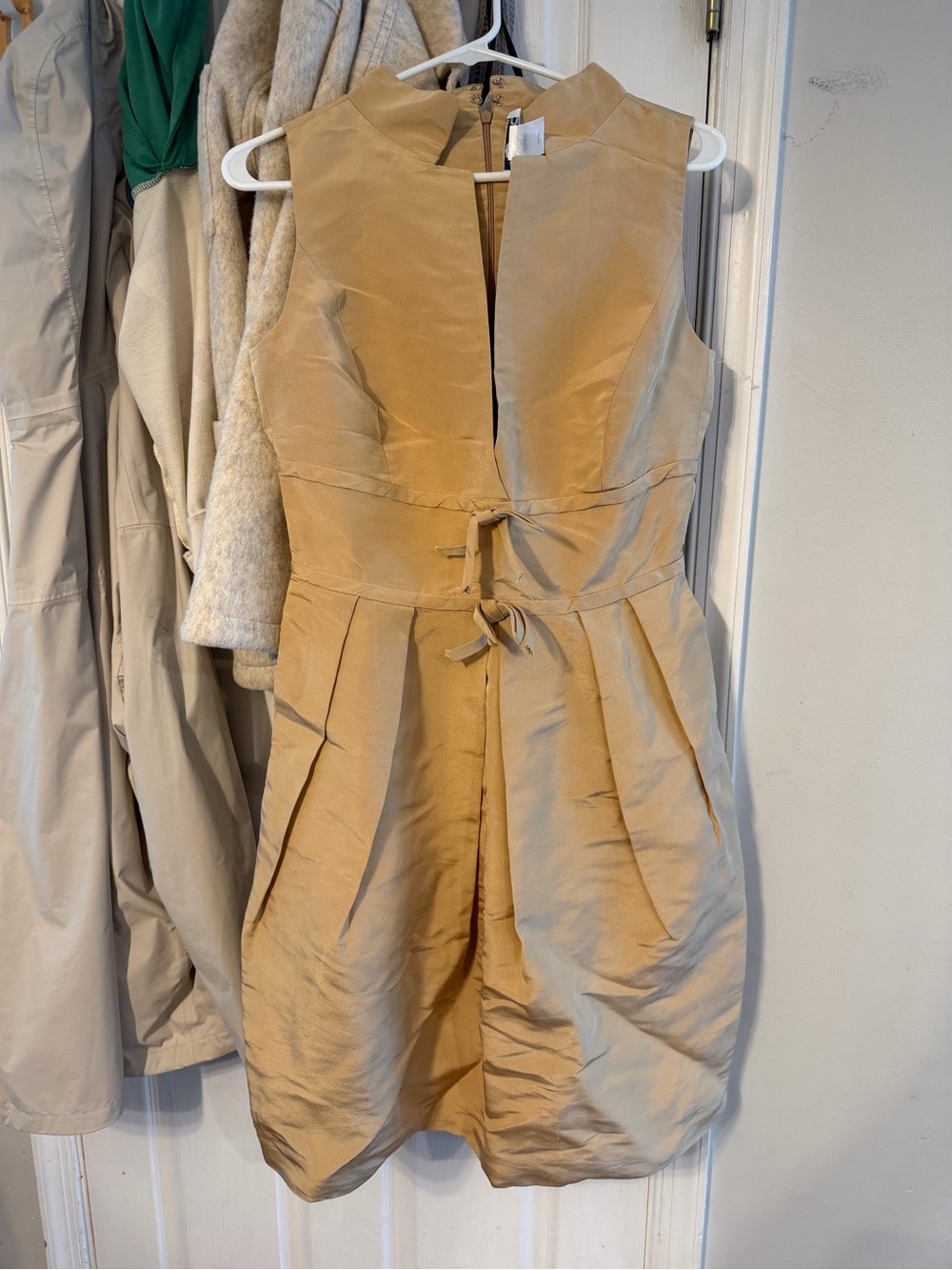 Oscar de la Renta Sleeveless Dress in Tan